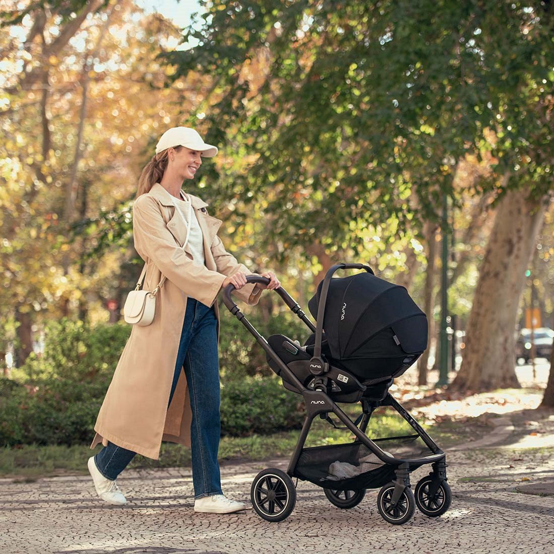 Nuna Arra Flex Reclining i-Size Car Seat