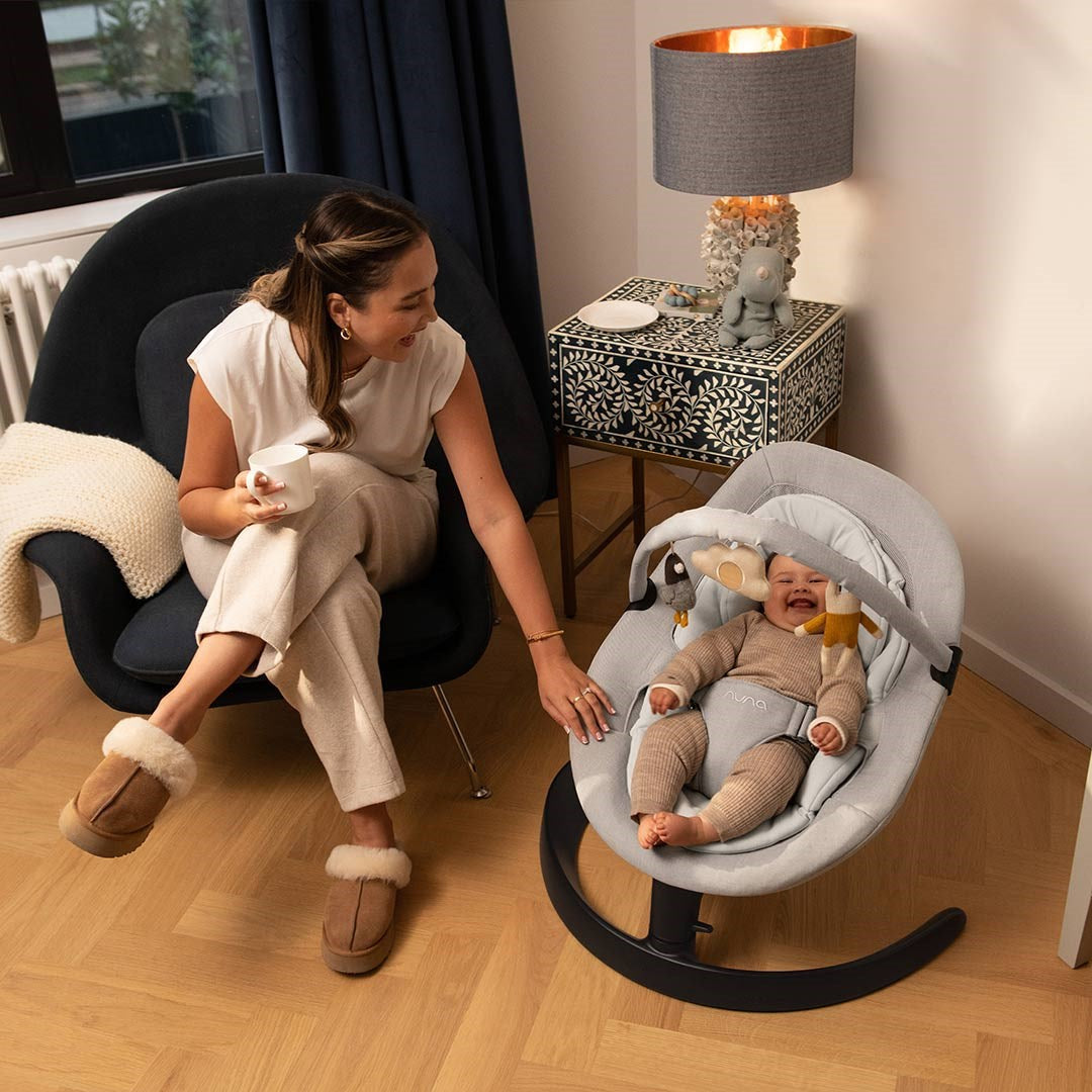 Nuna Leaf Grow Baby Seat & Rocker with Toy Bar