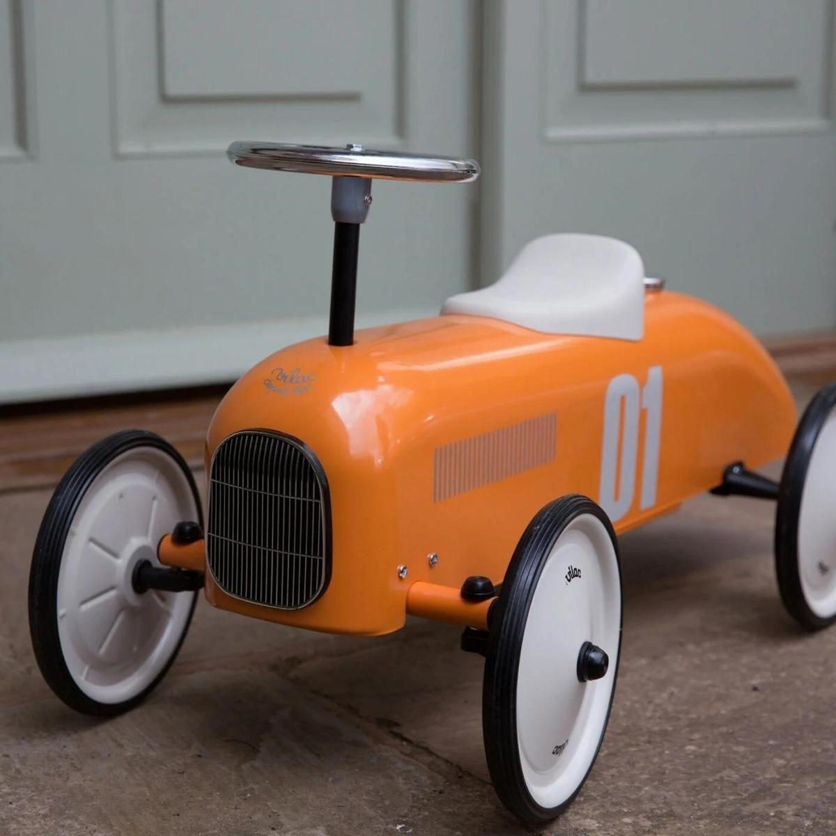 Vilac Ride-On Metal Vintage Car
