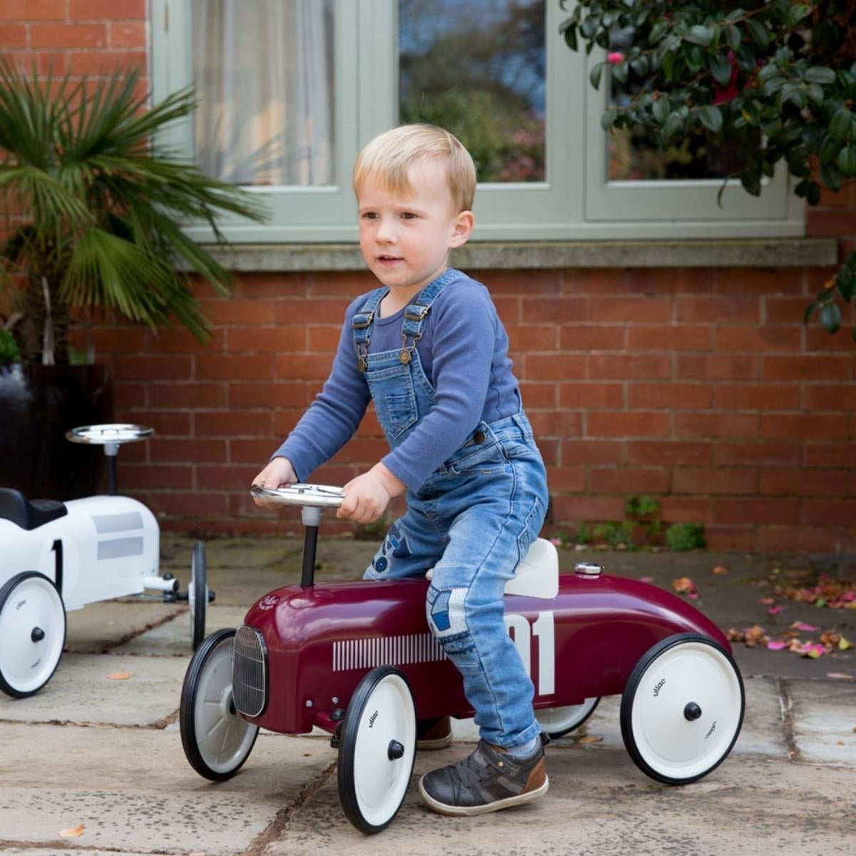 Vilac Ride-On Metal Vintage Car