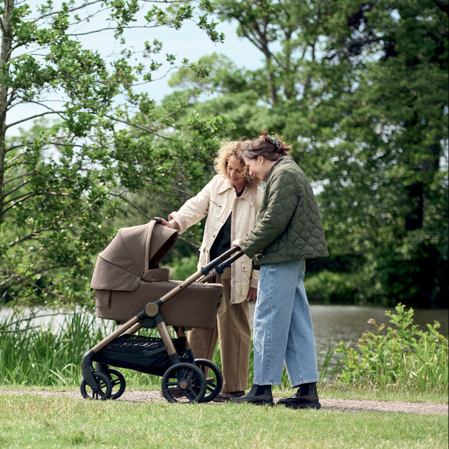 Mamas & Papas Ocarro² Travel System Bundle with Pebble 360 Pro²
