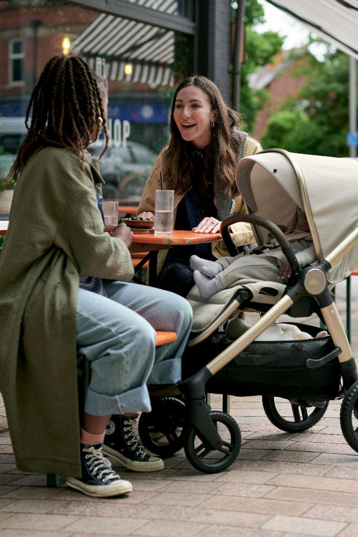 Mamas & Papas Ocarro² Travel System Bundle with Pebble 360 Pro²