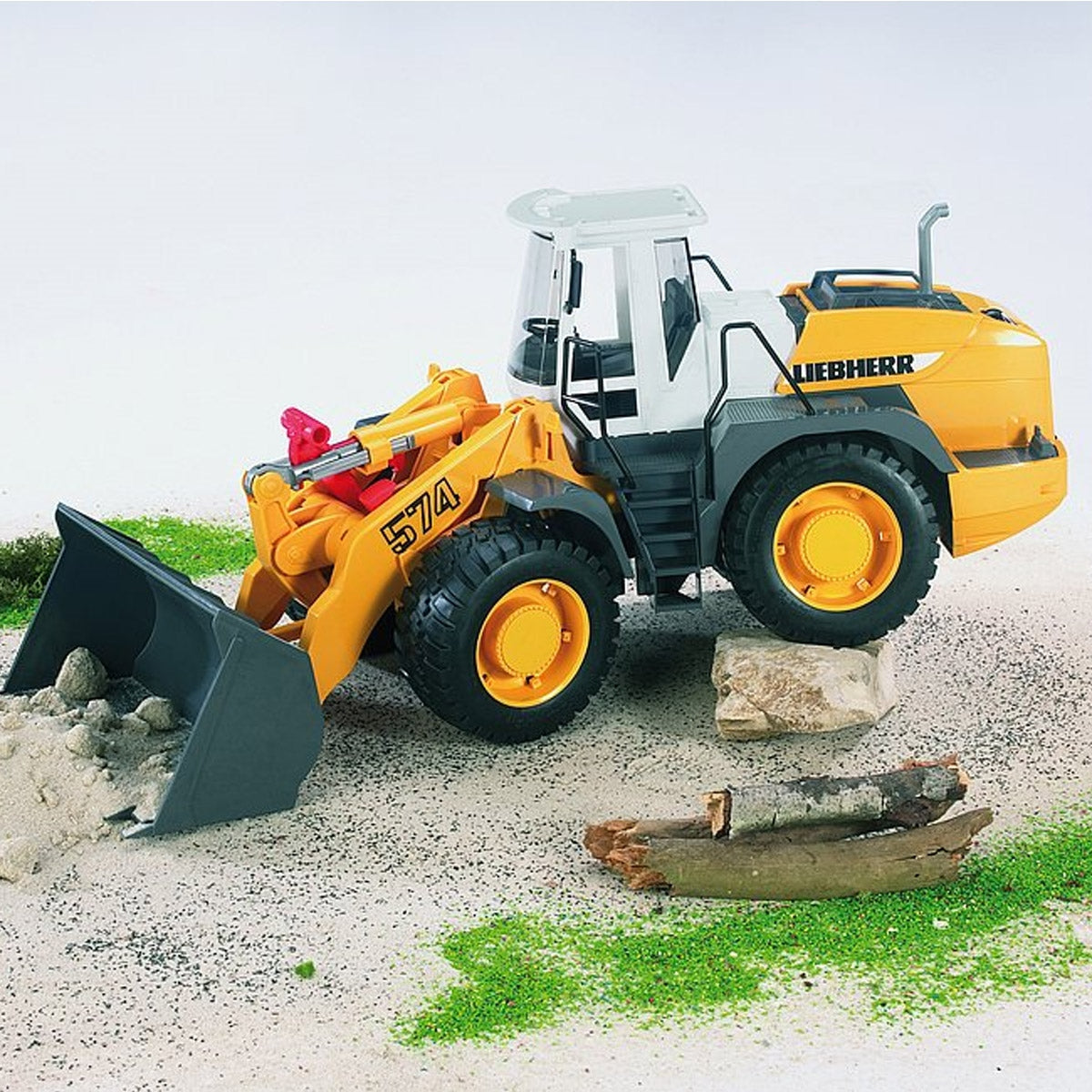 Bruder Liebherr Articulated Toy Road Loader L574