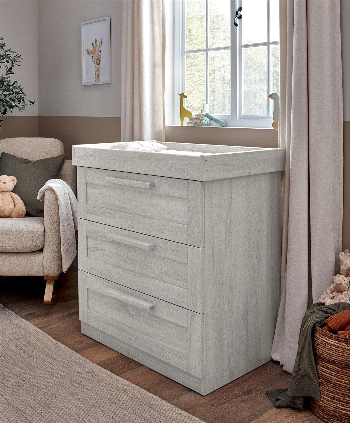 Mamas & Papas Atlas 3 Piece Furniture Set (Cot Bed, Dresser Changer & Wardrobe)