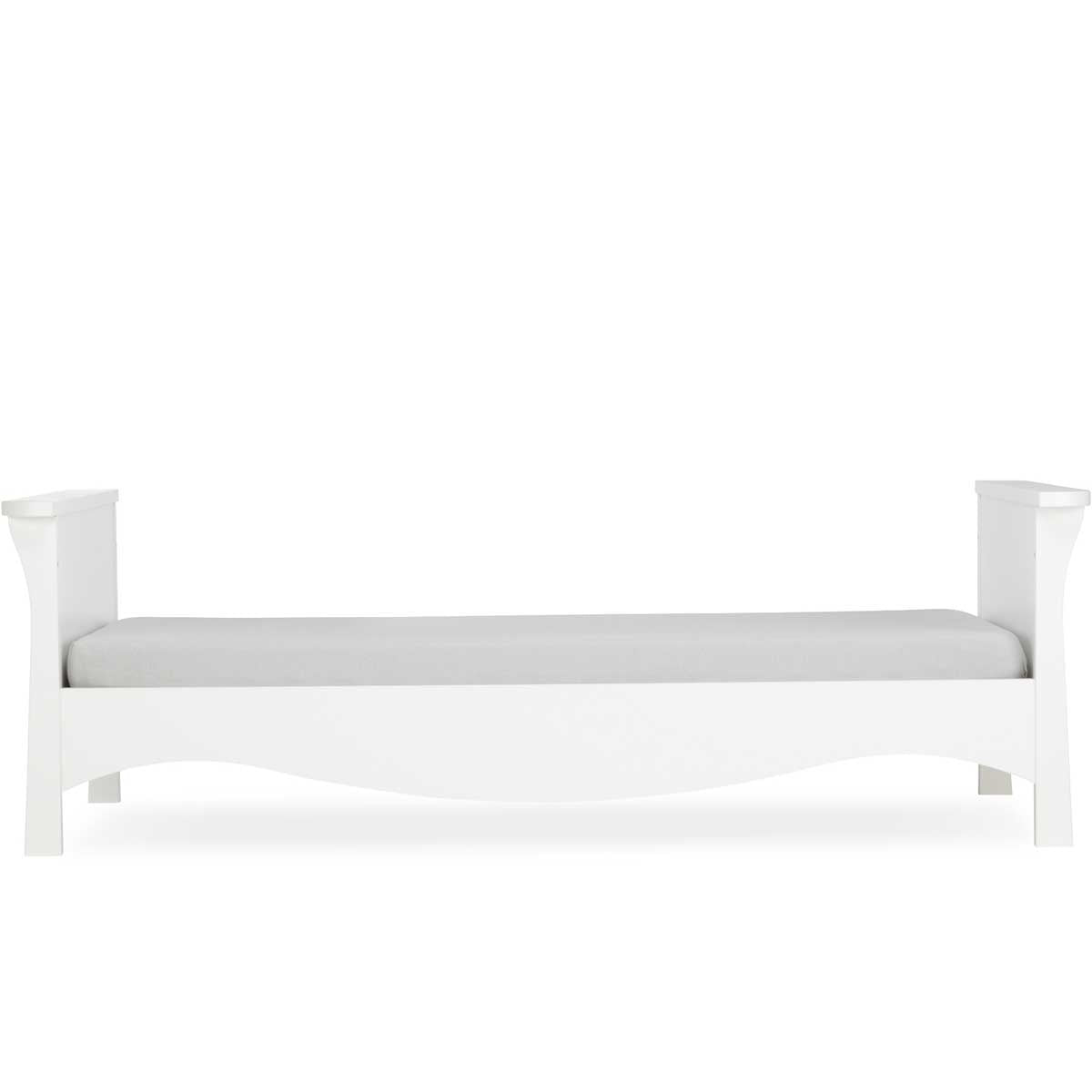 CuddleCo Clara 2 Piece Nursery Furniture Set (Cot Bed & Dresser) - White