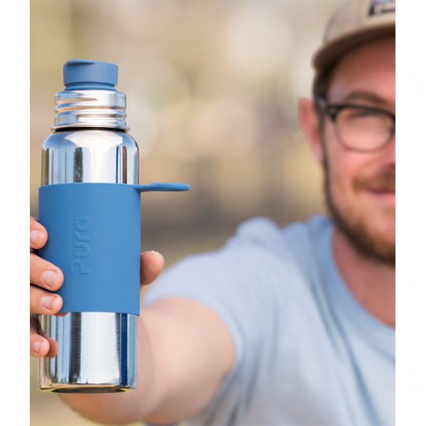 Pura Sports Top 28oz Stainless Steel Bottle - Green Sleeve