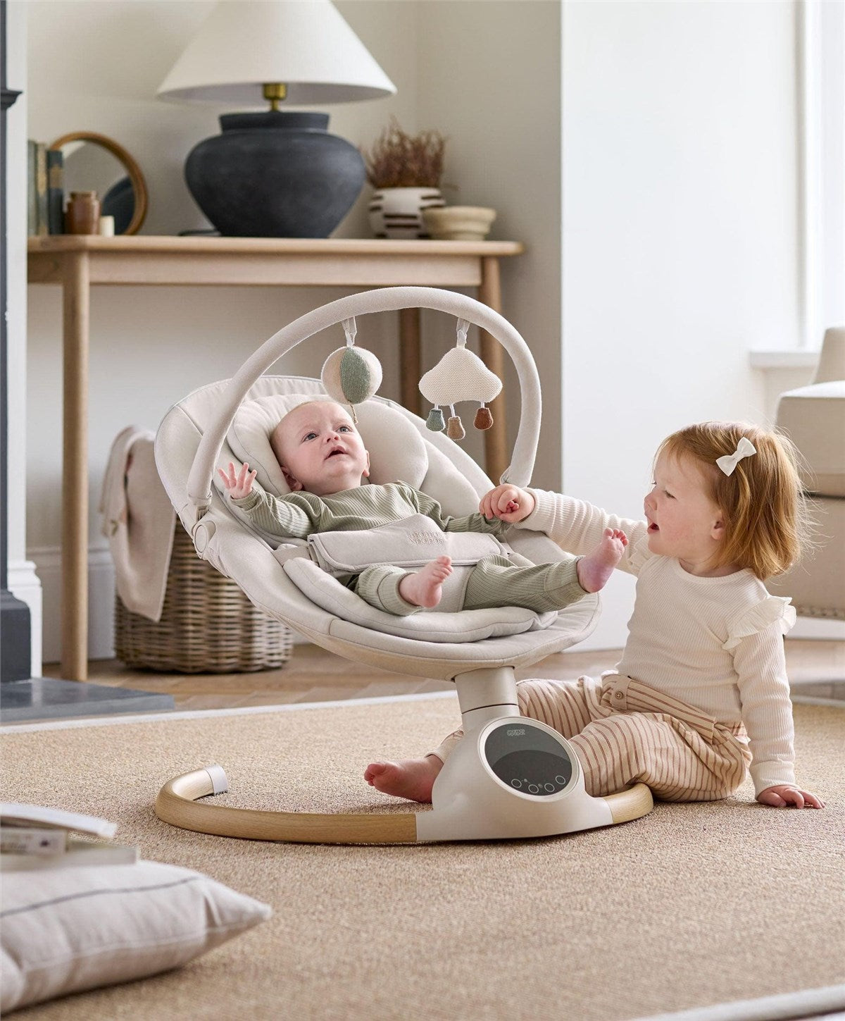 Joie Versatrax Luxury Bundle With 360° Car Seat And base