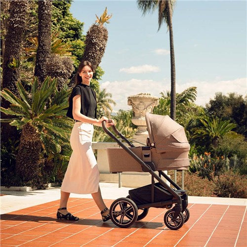 Nuna Mixx Next Travel System with Arra + Base Next, Cedar