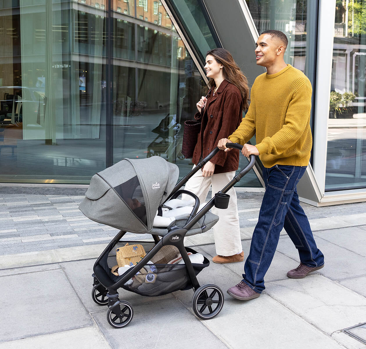 Joie Valora 2n1 SIGNATURE Compact Pram Eclipse