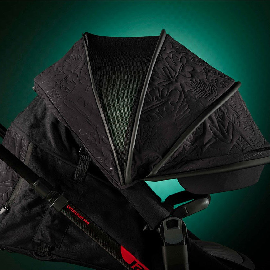 Jané Limited Edition Crosslight Pro Carbon 3in1 Travel System with Koos Car Seat