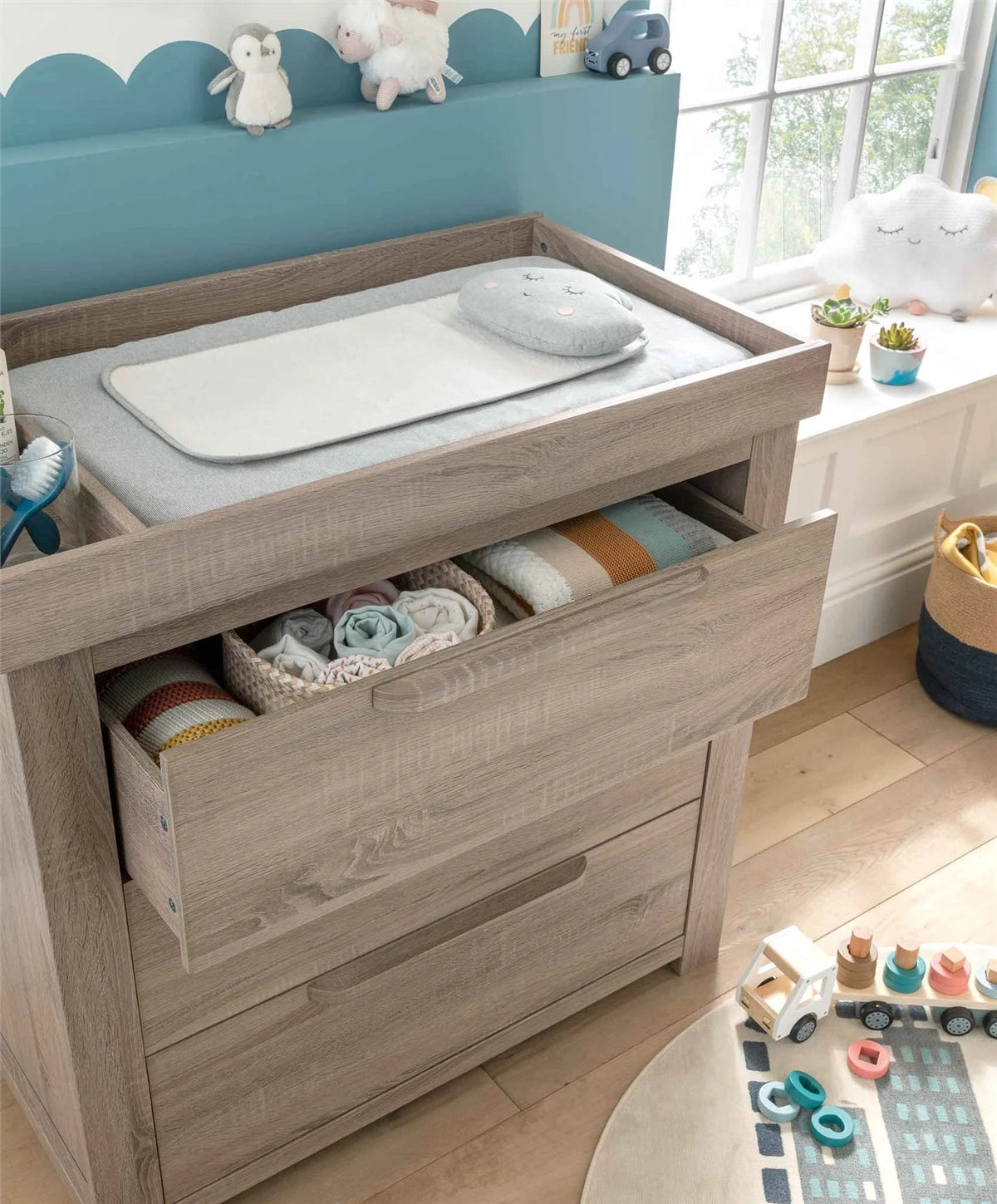 Mamas & Papas Franklin 2 Piece Cotbed Set with Dresser Changer