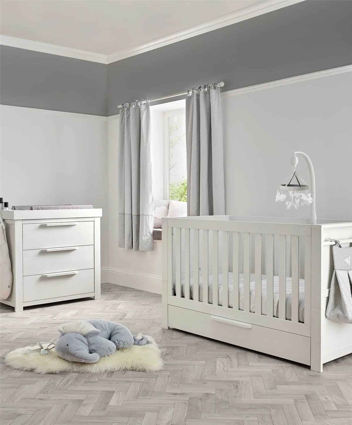 Mamas & Papas Franklin 2 Piece Cotbed Set with Dresser Changer