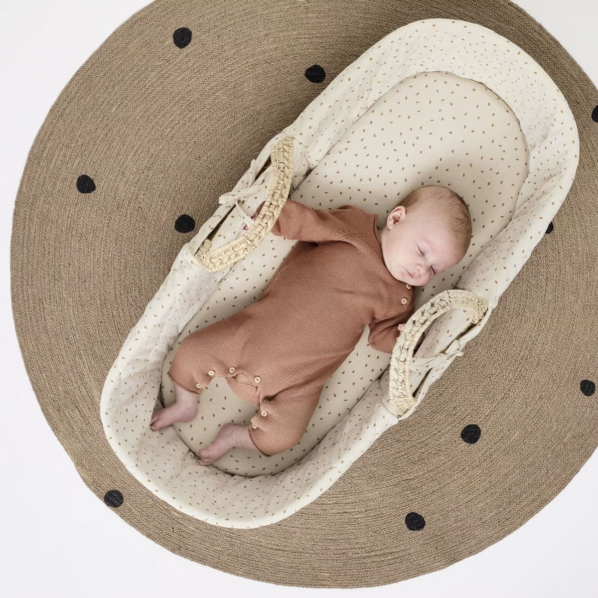 Little Green Sheep Natural Quilted Moses Basket + Mattress
