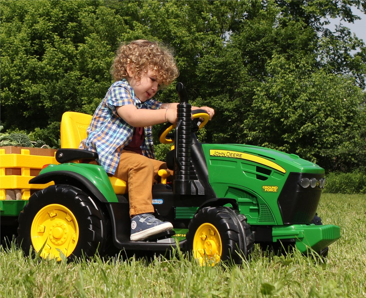 Peg Perego John Deere Ground Force + Trailer + Construction Outfit, 12V