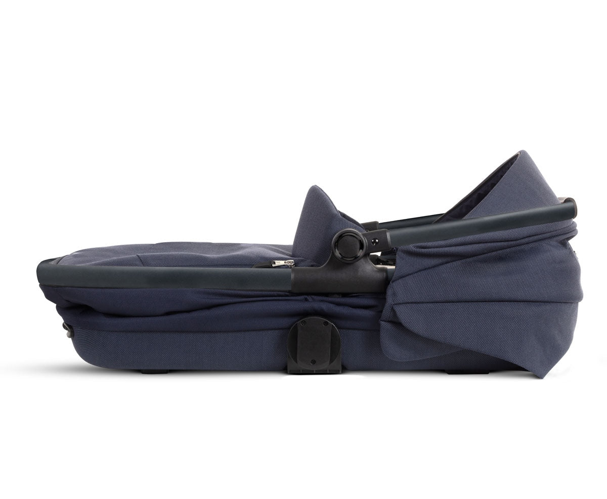 Silver Cross Reef First Bed Folding Carrycot