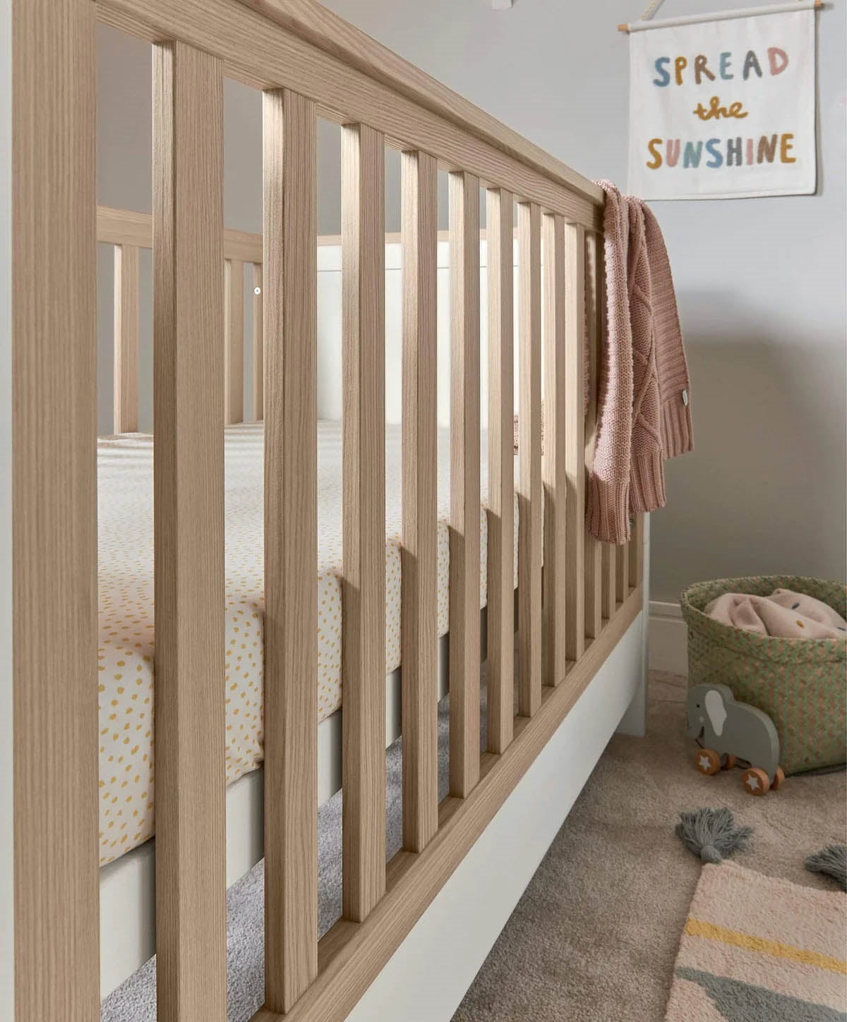 Mamas & Papas Harwell 2 Piece Furniture Set (Cot Bed & Dresser Changer)