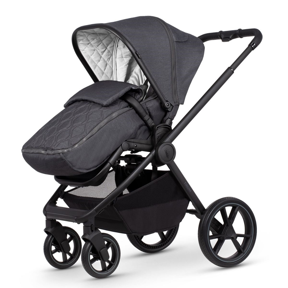 Venicci Tinum Edge 3in1 + Isofix Base Complete Travel System Bundle