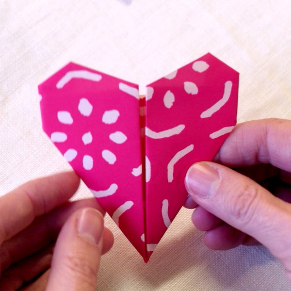 Cambridge Imprint Origami Heart Bunting Kit