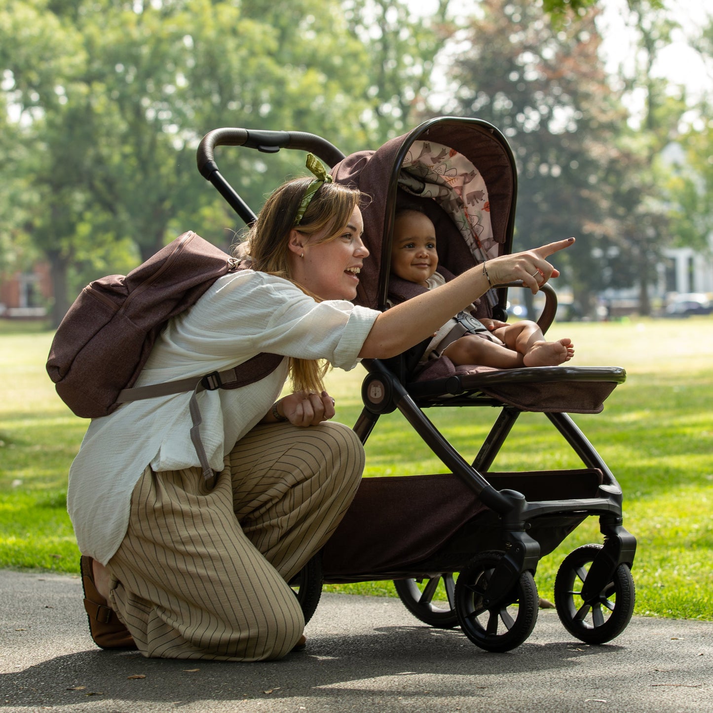 Giggle 4 Special Edition Pram and Accessory Bundle Bear Hug