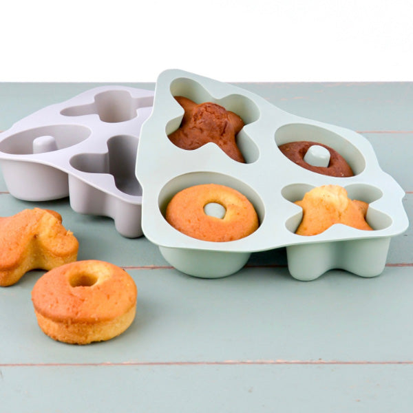 MiniKOiOi Silicone Cake Mould - XOXO - River Green / Powder Grey