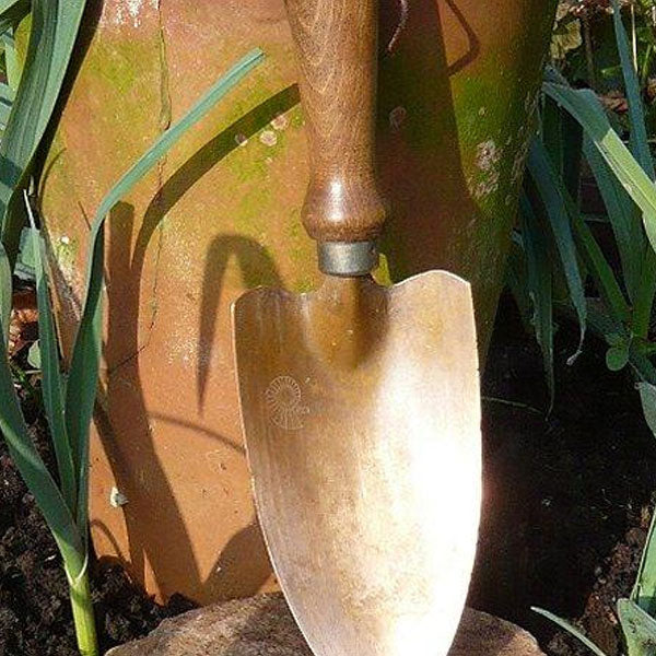 Copper Castor Trowel