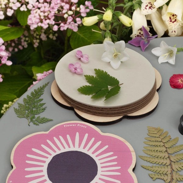 Studio Wald Flower Shaped Press - Pink