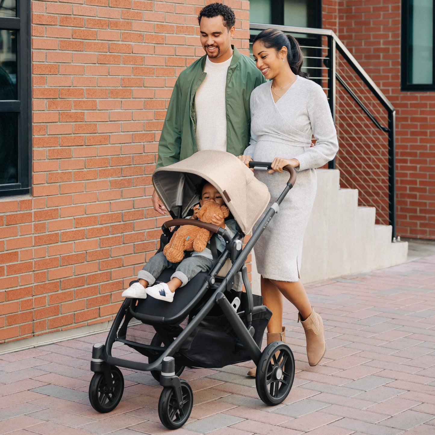 Uppababy Vista V2 Travel System with Cabriofix Car Seat & Base