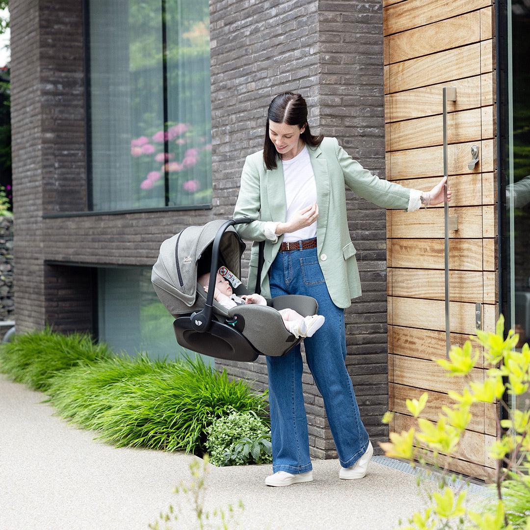 Joie Signature Finiti pram - Evergreen